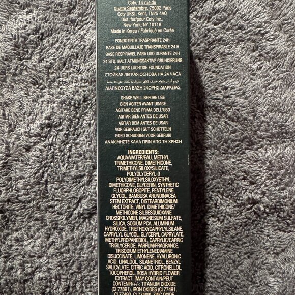 Gucci  24 Hour Full Coverage Luminous Matte Finish Foundation, Medium Fair, 205C - Picture 3 of 4